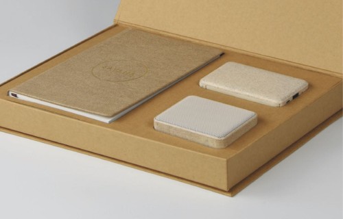 Zestaw prezentowy z kalendarzem, power bankiem i głośnikiem bluetooth Eco Set 4