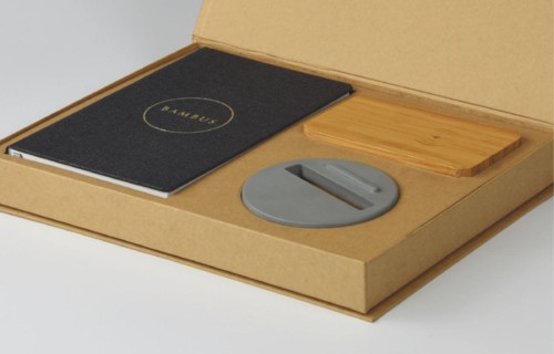 Zestaw prezentowy z kalendarzem i ładowarką indukcyjną z cementu i bambusa Eco Set 7