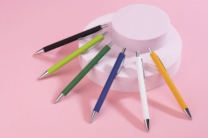 Gumowany długopis metalowy Novi