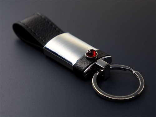 Elegancki brelok ze skóry z bursztynen