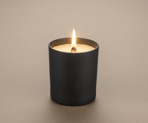 Świeca sojowa 220g Norwegian Woods VERA YOUNG