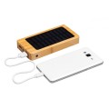 Solarny powerbank 8000 mAh Bakersfield w bambusowej obudowie