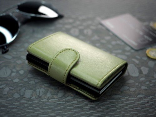 Mini portfel RFID ze skóry ekologicznej