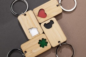 Brelok bambusowy Carve