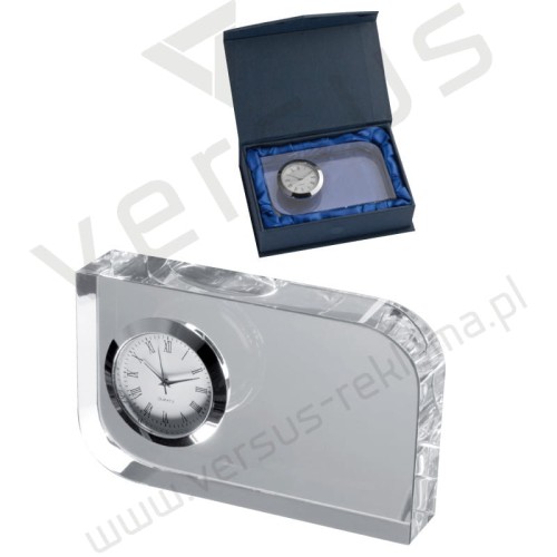 Szklany blok z zegarkiem