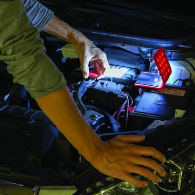 Elastyczna warsztatowa lampa