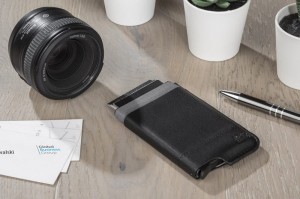 Eleganckie etui na karty SAFE