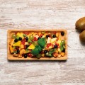 Drewniana taca na posiłki MUSTARD