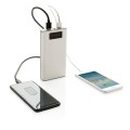 Power bank z wyświetlaczem informującym o poziomie naładowania 