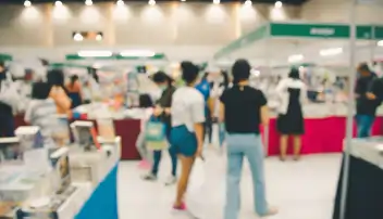 Jak wybrać gadżety reklamowe na targi